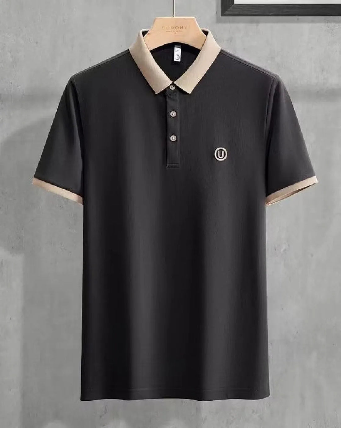 black polo beige collar