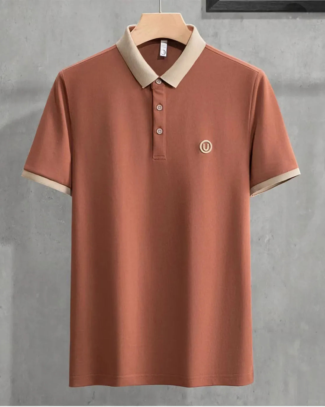 orange polo beige collar